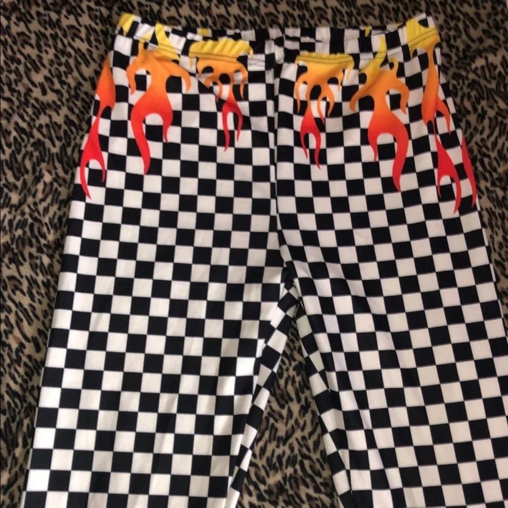 Checkered fire leggings